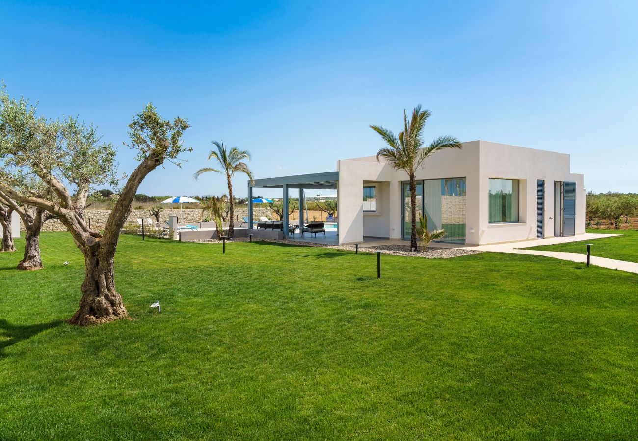 Villa in Noto - Pool villa, 400 metres from the sea near Marzamemi, Sicily