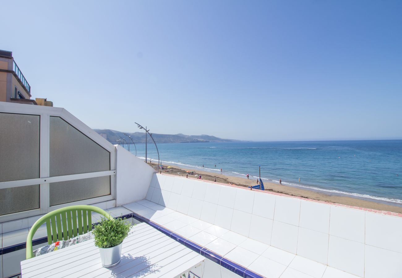 House in Las Palmas de Gran Canaria - Corner las Canteras Beach by Canariasgetaway