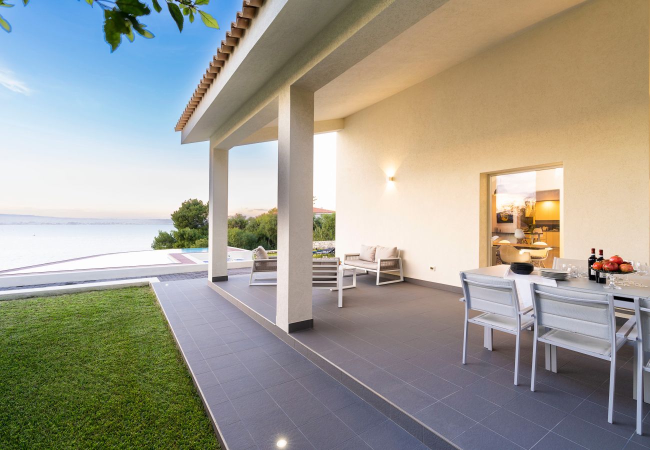 Villa in Syracuse - Luxury pool villa with direct access to the sea, Plemmirio, Syracuse