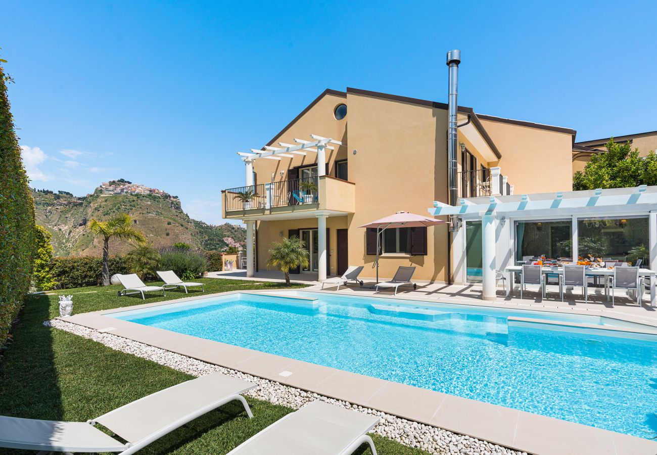 Villa in Castelmola - Pool villa in Castelmola, Taormina, Sicily