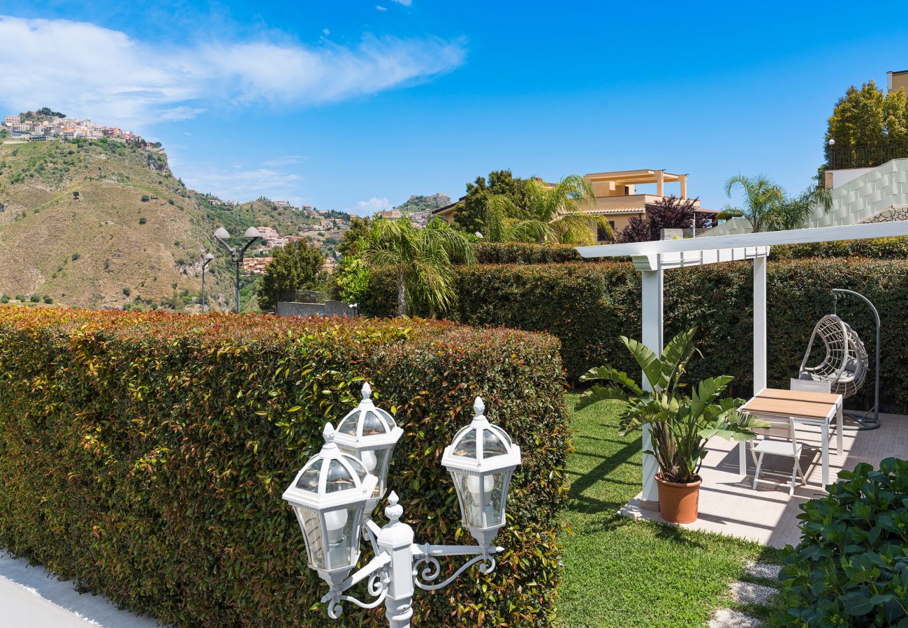 Villa in Castelmola - Pool villa in Castelmola, Taormina, Sicily