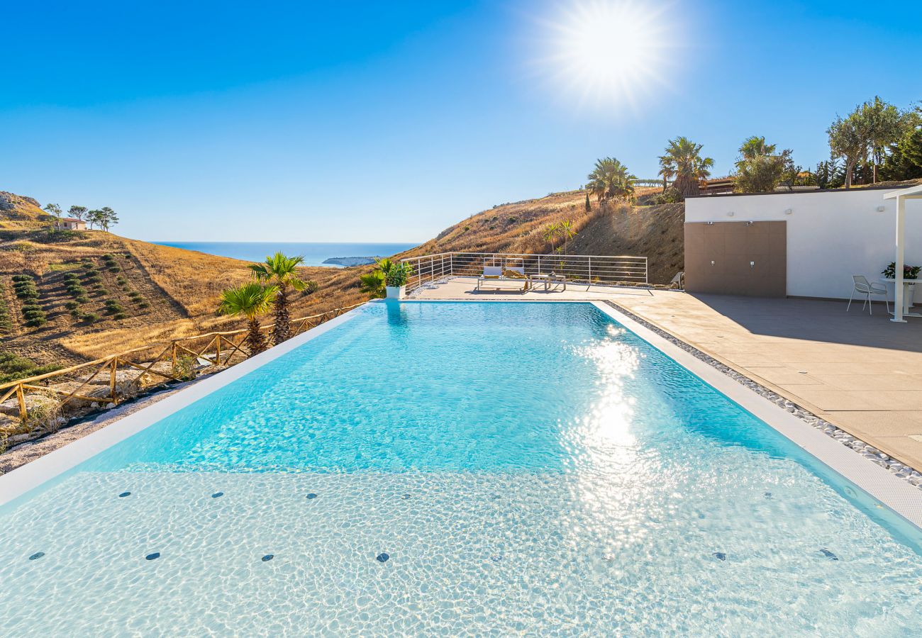 Villa in Montallegro - Luxury villa with pool, sea view, Bovo Marina, Sicily