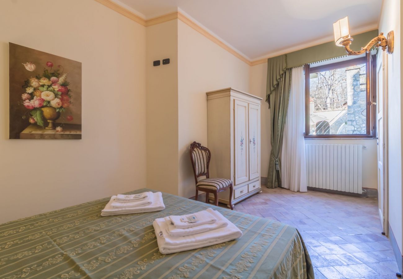 Apartment in Bolsena - Il Casale del Sughereto - Apartment in dream villa with pool