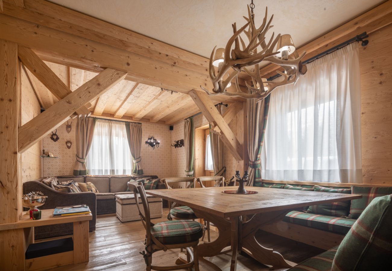 Apartment in Cortina d´Ampezzo - Cortina Deluxe Chalet R&R