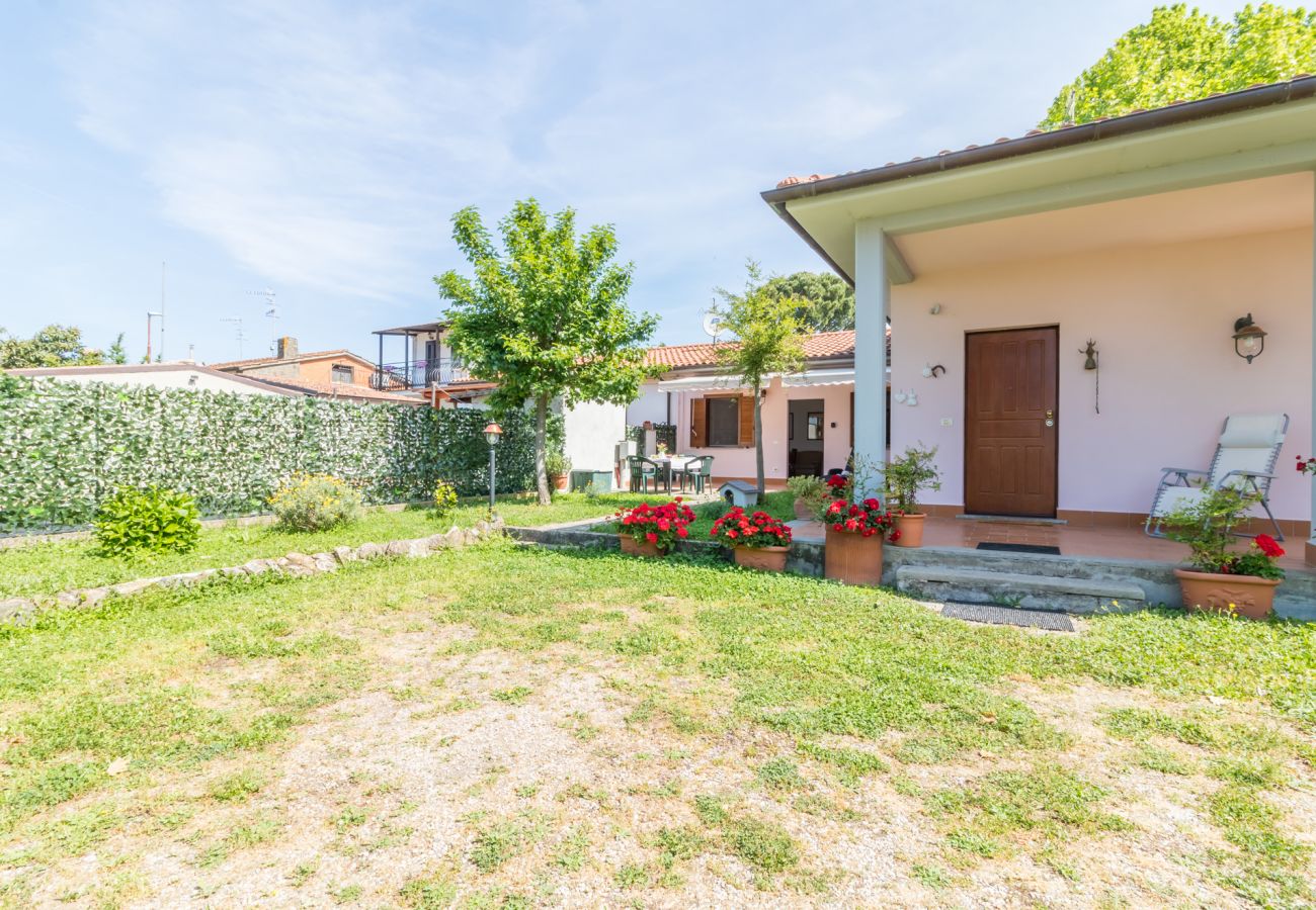 Townhouse in Bolsena - Alloggio Turistico Titti