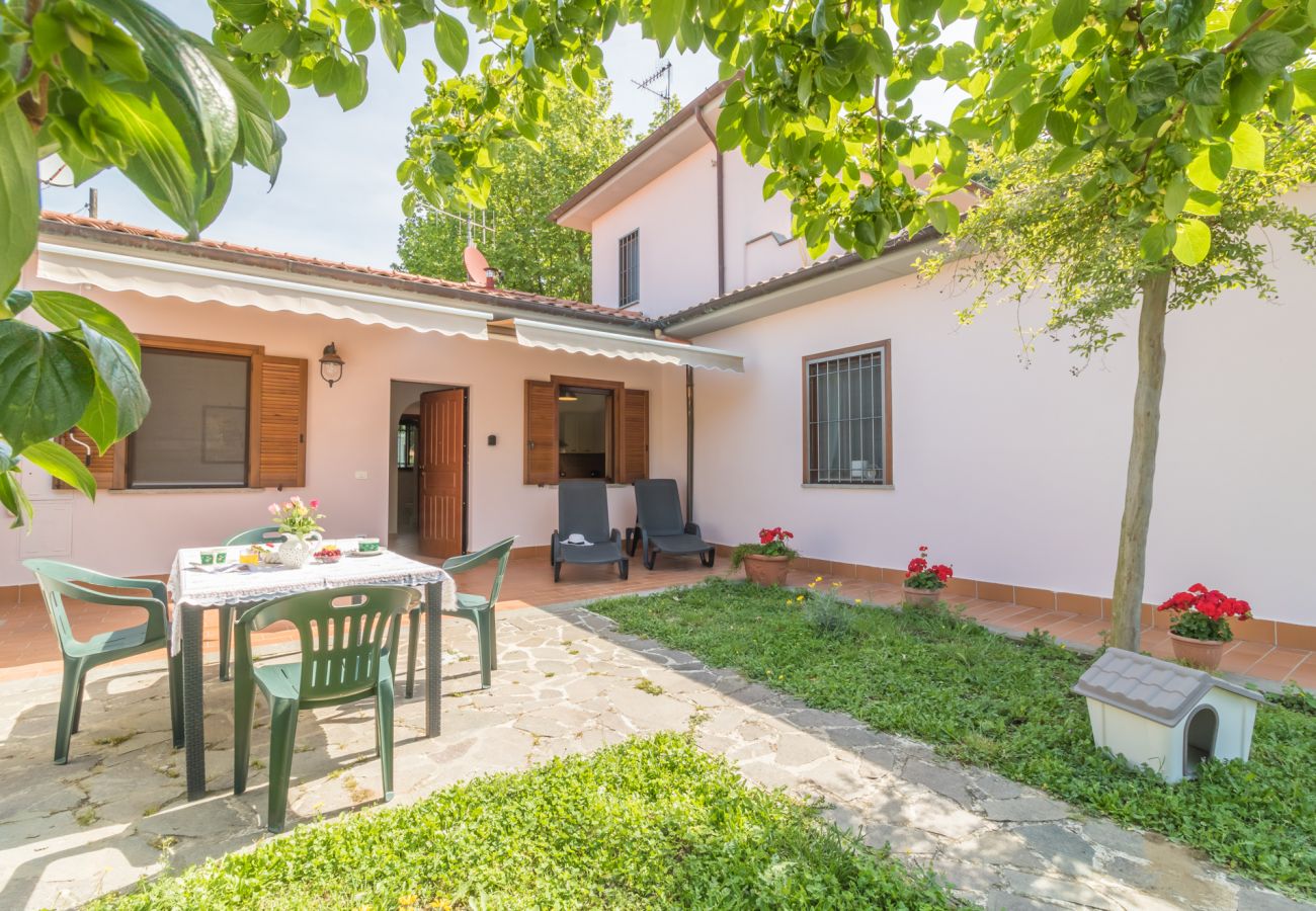 Townhouse in Bolsena - Alloggio Turistico Titti