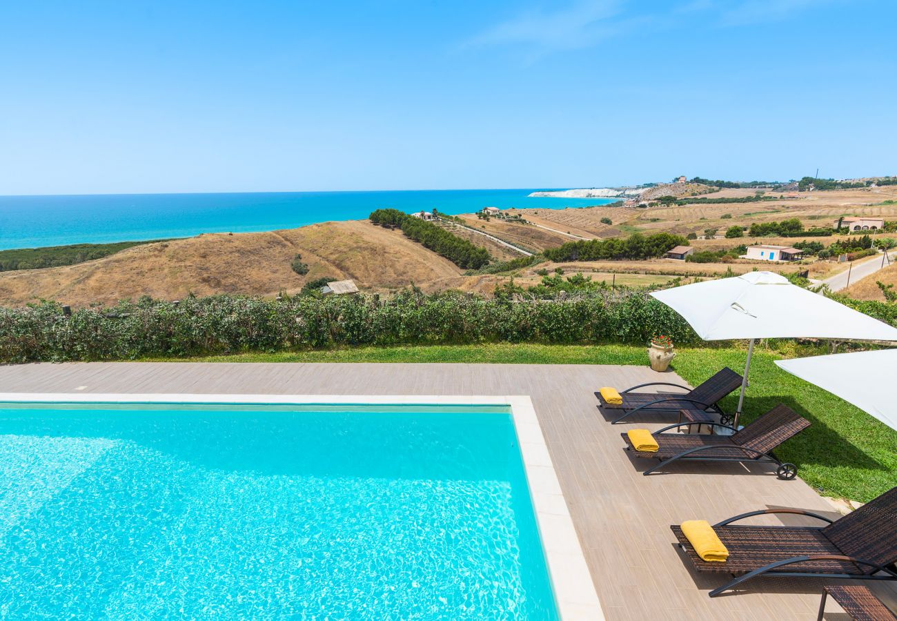 Villa in Montallegro - Pool villa close to a beautiful sandy beach, Bovo Marina, Sicily