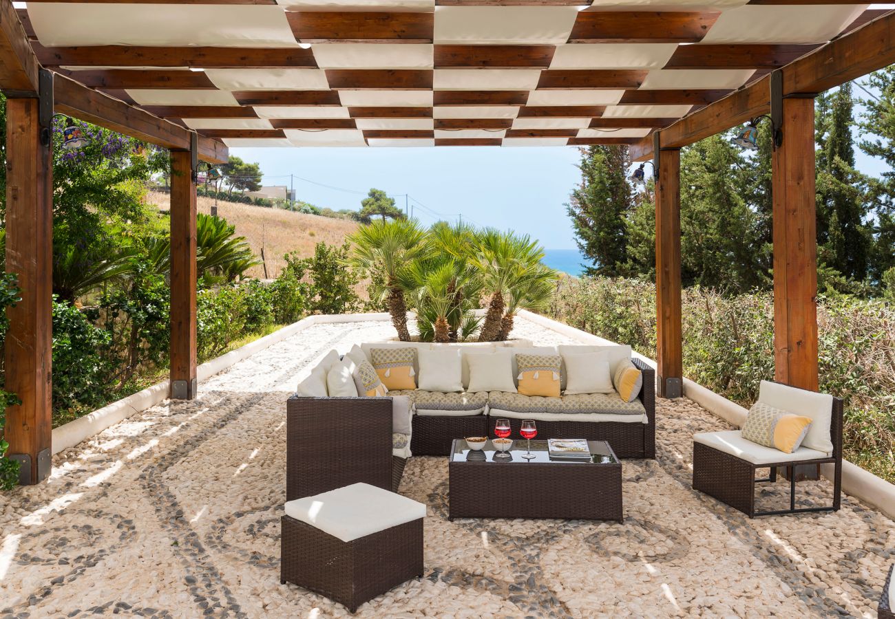 Villa in Montallegro - Pool villa close to a beautiful sandy beach, Bovo Marina, Sicily