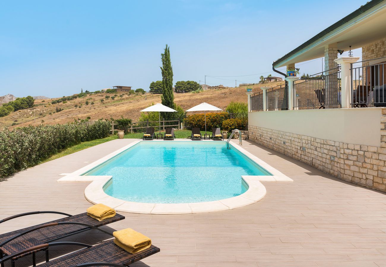 Villa in Montallegro - Pool villa close to a beautiful sandy beach, Bovo Marina, Sicily