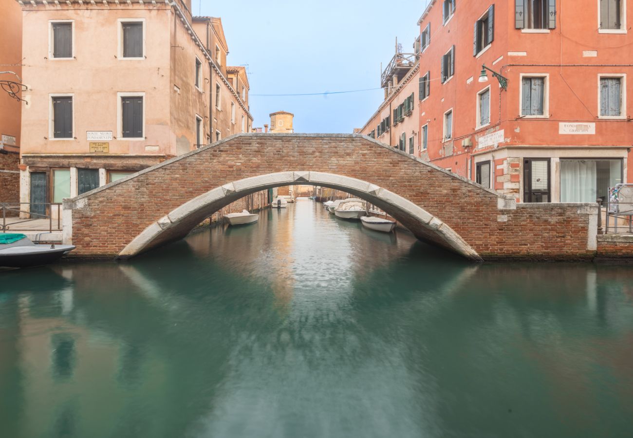 Apartment in Venice - Tiepolo Apartment in the Biennale District