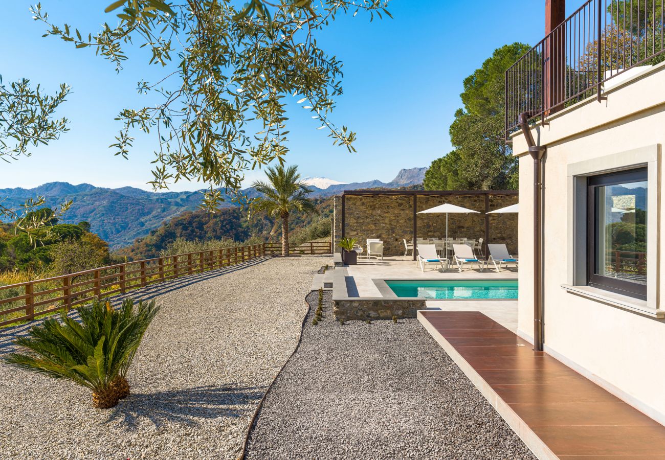 Villa in Savoca - Luxury villa with pool few km away from Taormina