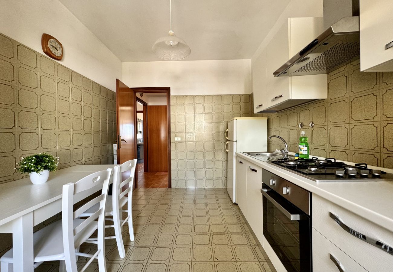 Apartment in Sperlonga - Bright apartment a stone's throw from the sea