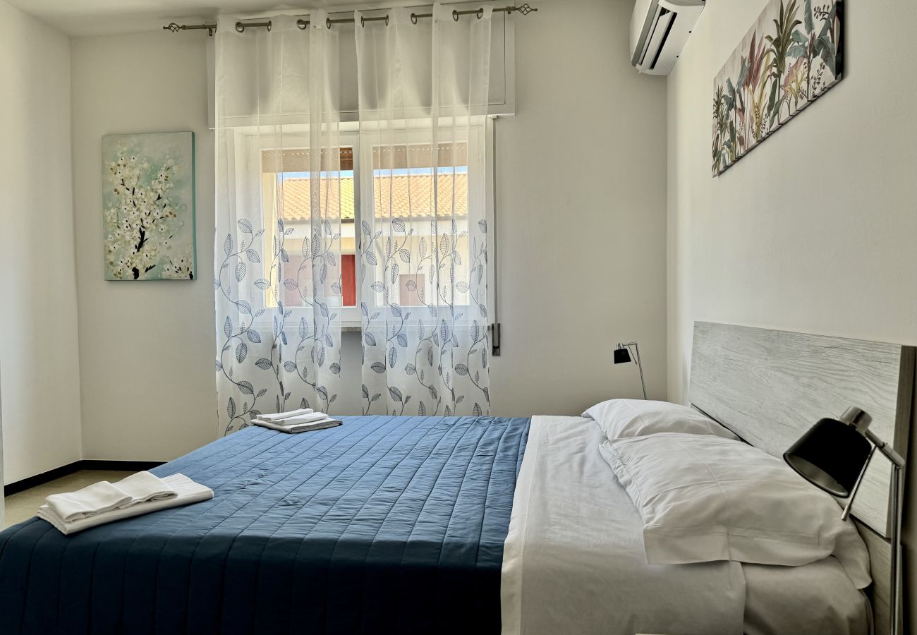 Apartment in Sperlonga - Bright apartment a stone's throw from the sea