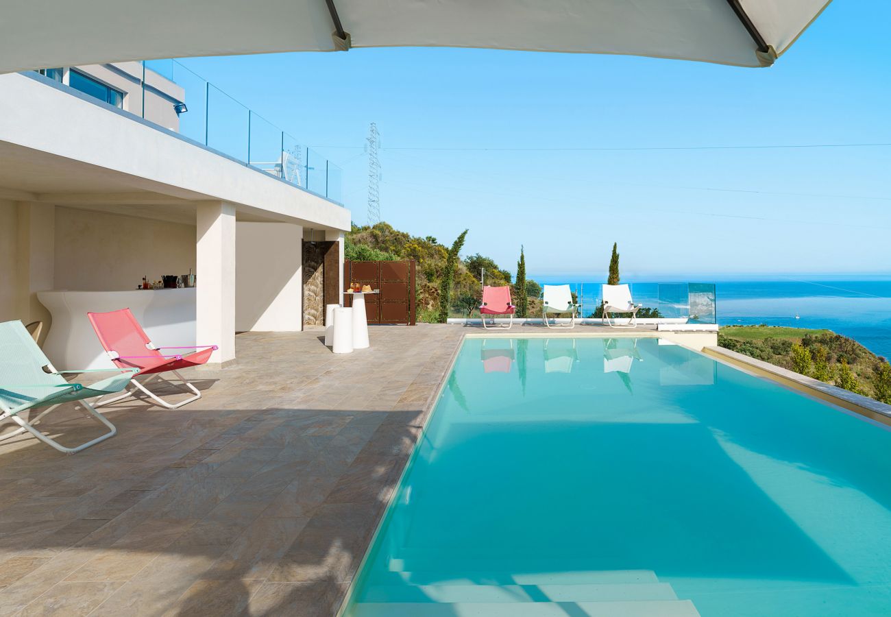 Villa in Taormina - Luxury villa with pool in Taormina