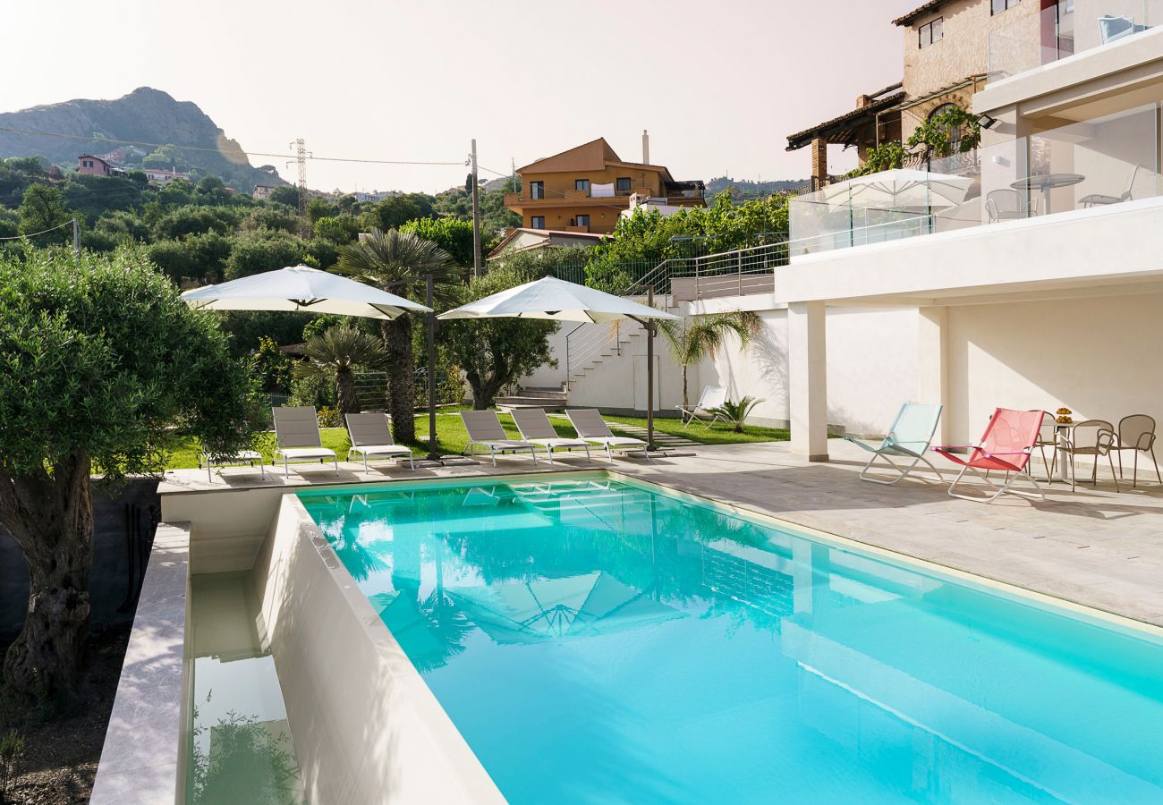 Villa in Taormina - Luxury villa with pool in Taormina