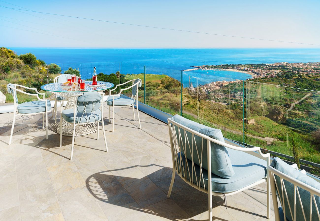 Villa in Taormina - Luxury villa with pool in Taormina