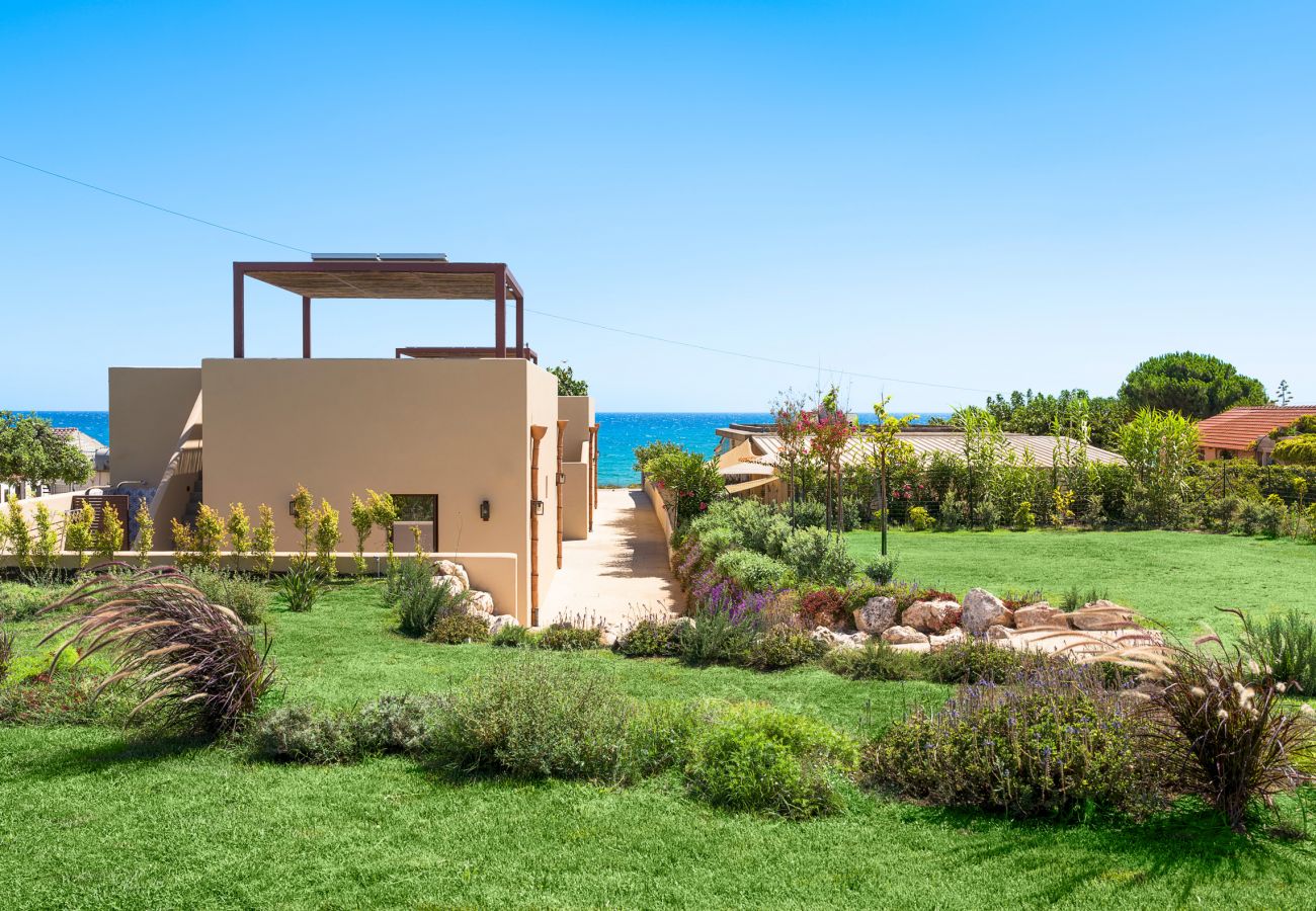 Villa in Marina di Modica - Villa with pool, on the sea in Marina di Modica