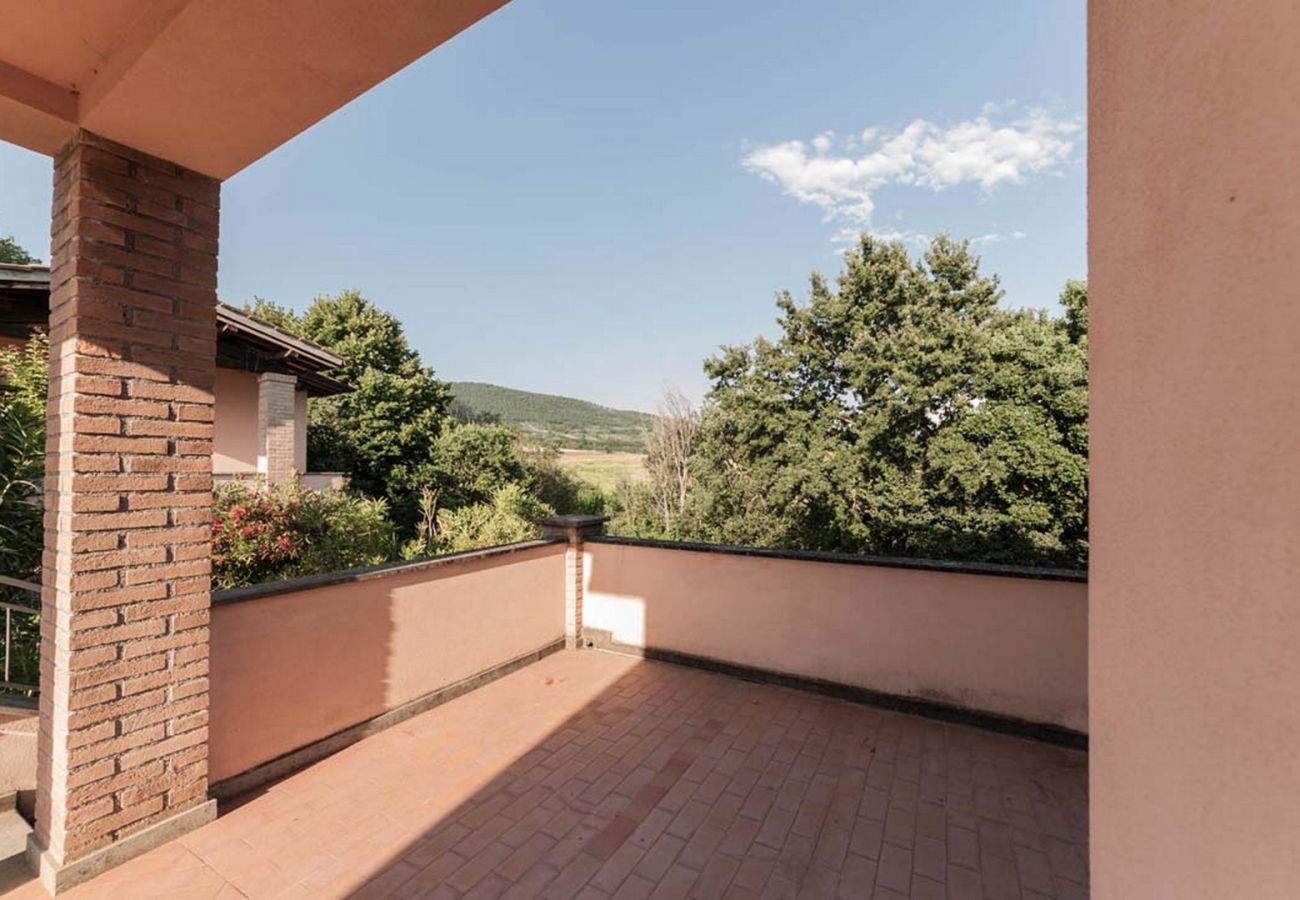 Apartment in Bolsena - Casa 1 Holiday home for up to 4 people with pool and beach access.