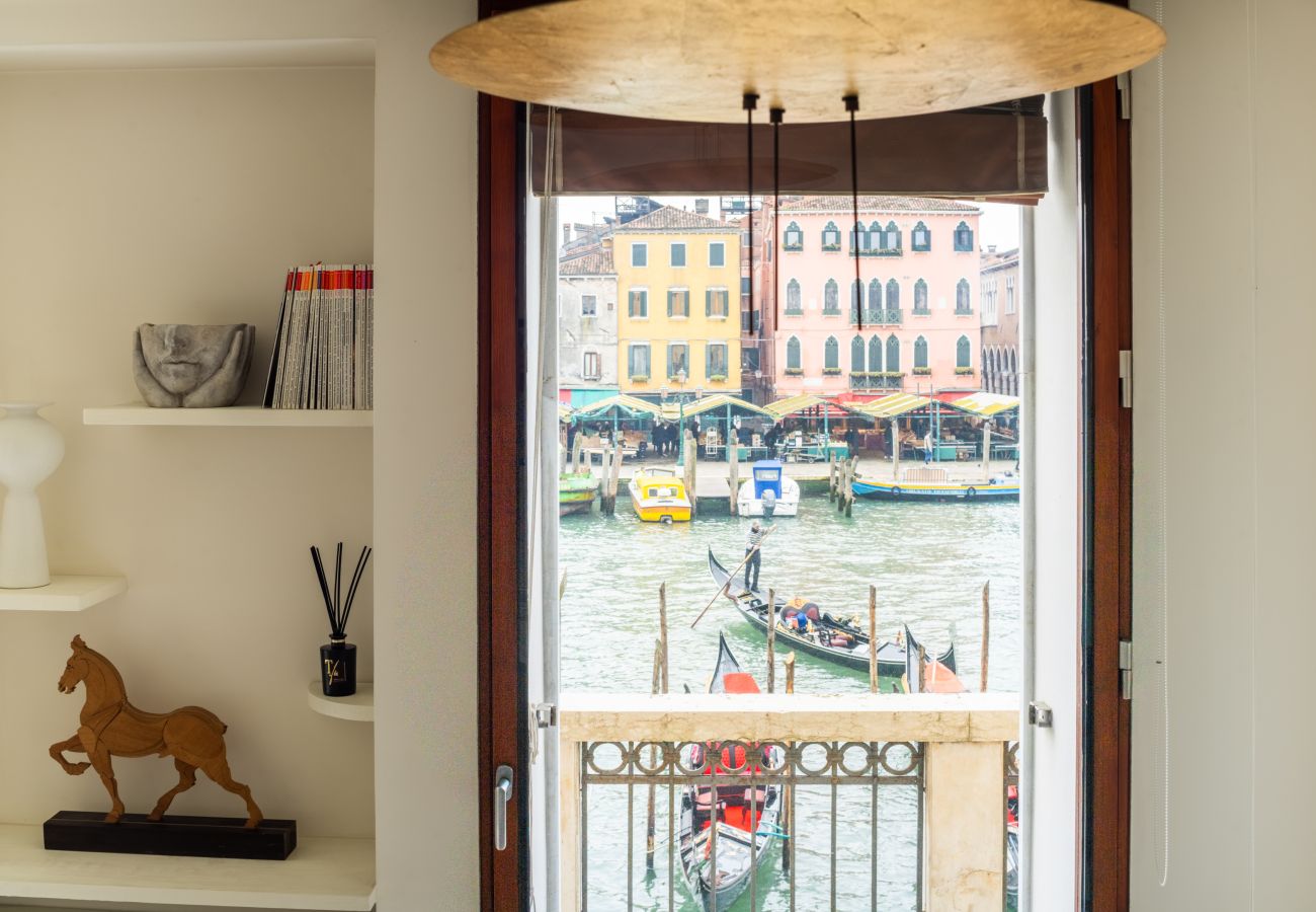 Apartment in Venice - Grand canal luxury apartment with terrace R&R