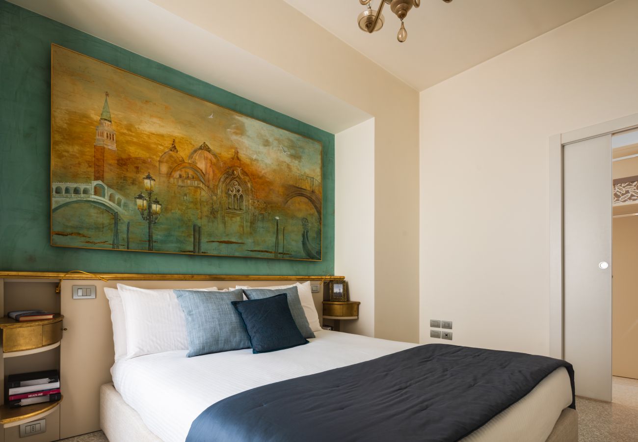 Apartment in Venice - Grand canal luxury apartment with terrace R&R